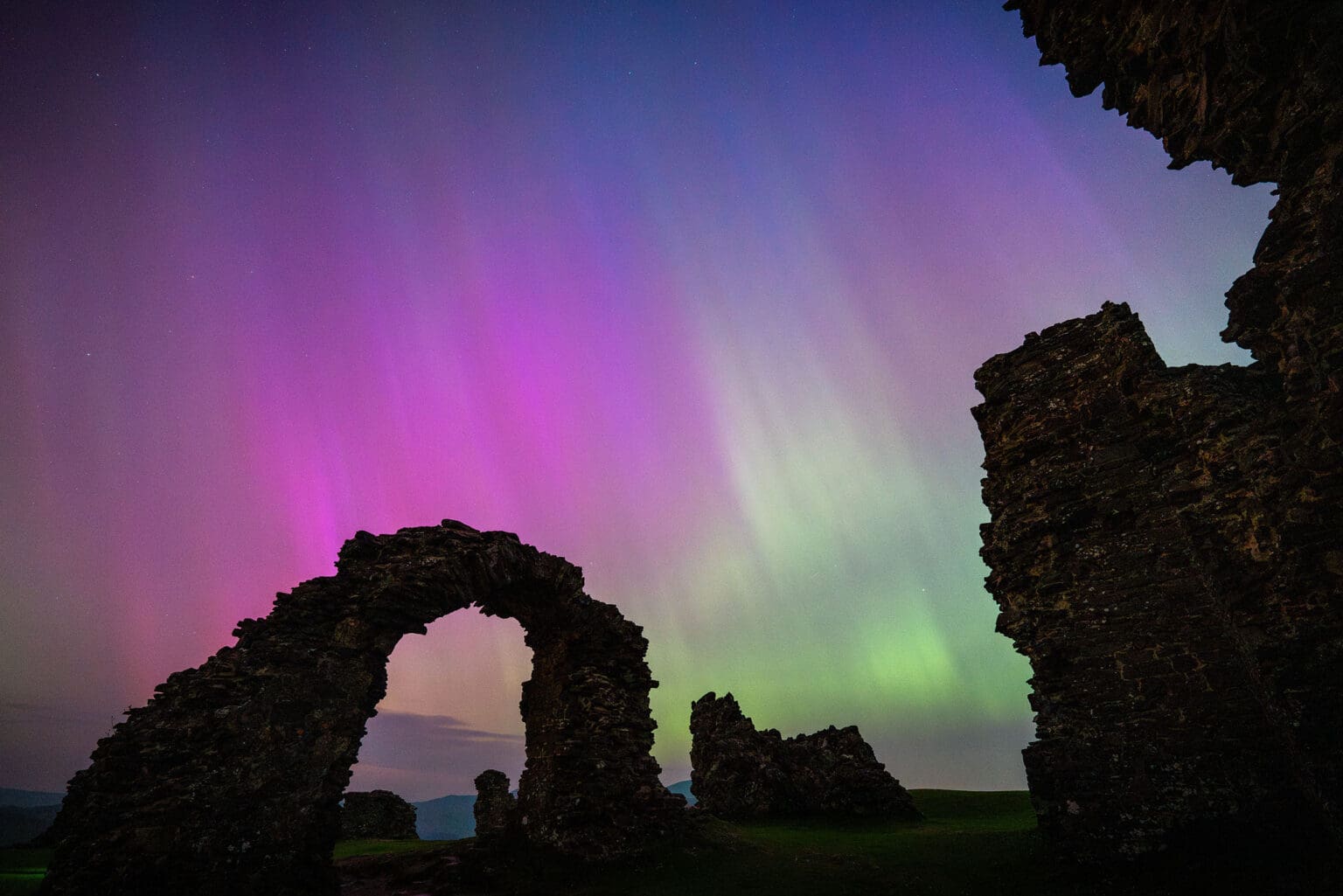 Castell Dinas Bran Aurora – Wales Landscape Photography