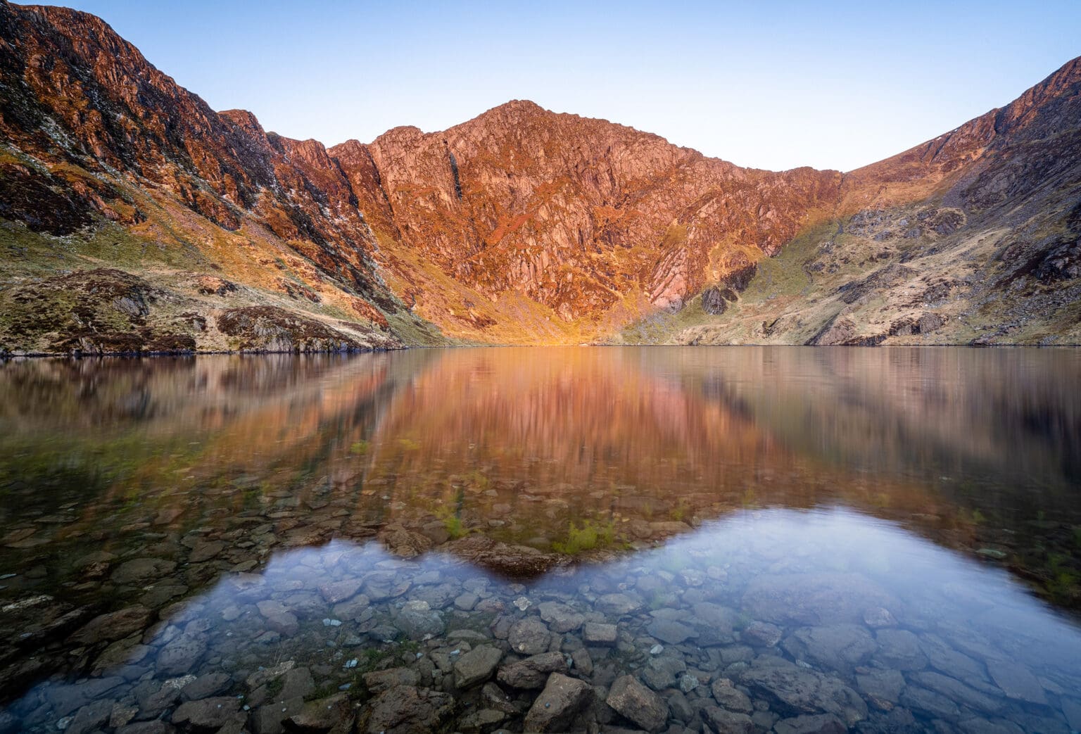 Cwm Cau Llyn Cau Sunrise - Cadair Idris - Snowdonia Landscape Ph