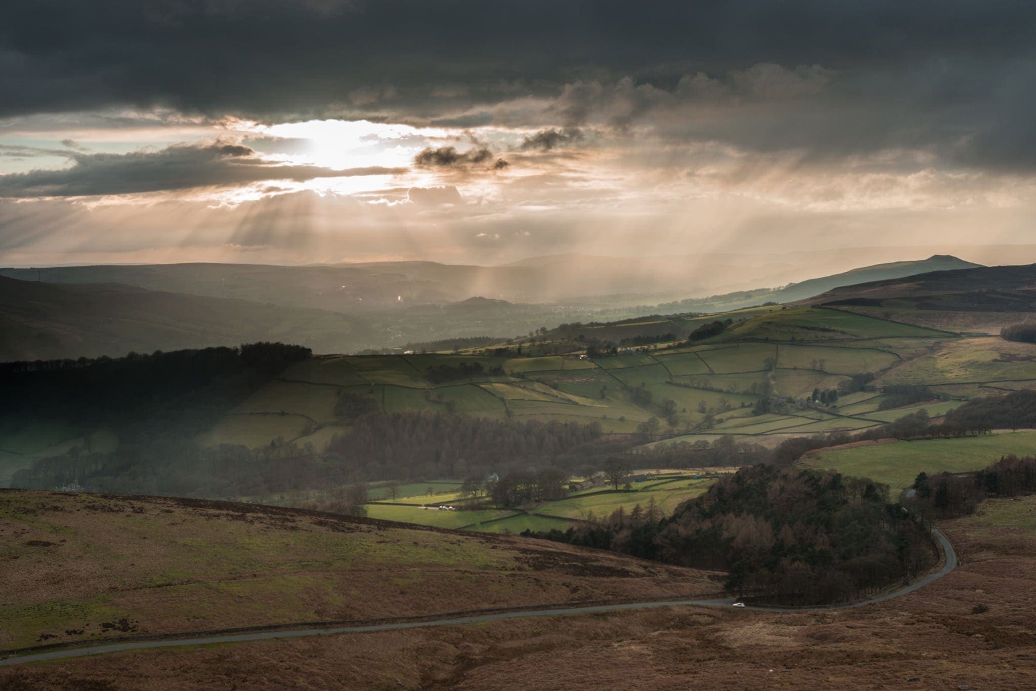 Hope Valley Rays and Rain - Delightful Dark Peak District Photography Workshop