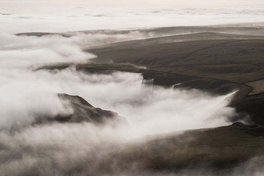Winnats Pass under a cloud inversion in autumn from Mam Tor - Mam Tor Photography Location Guide