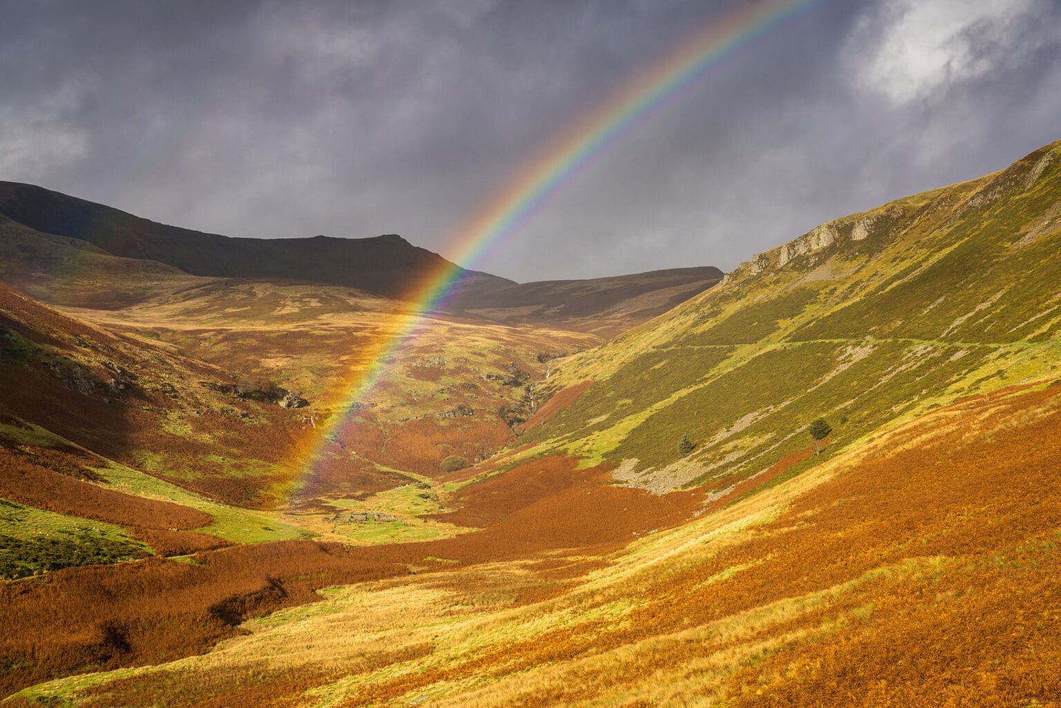 Cadair Berwyn Rainbow - Wales Landscape Photography