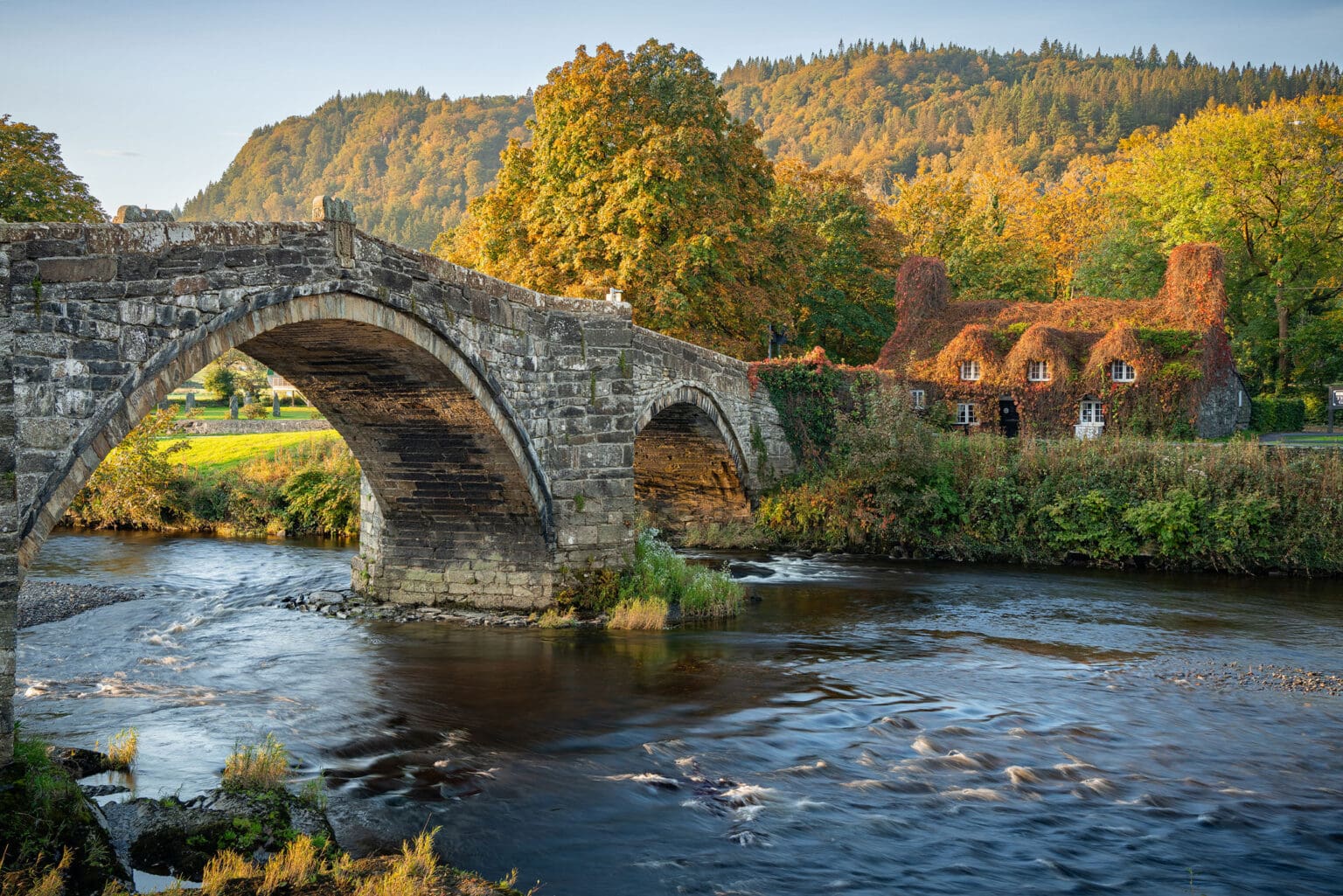 Llanrwst Tea Rooms - Eryri Snowdonia Landscape Photography - Wal